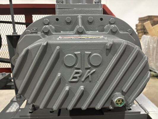 DN40 (1.5'') โบลเวอร์รากสามแฉก พร้อมความจุอากาศ 0.37-1.11 ลบ.ม./นาที และความเร็วสูงสุด 2300 รอบต่อนาที